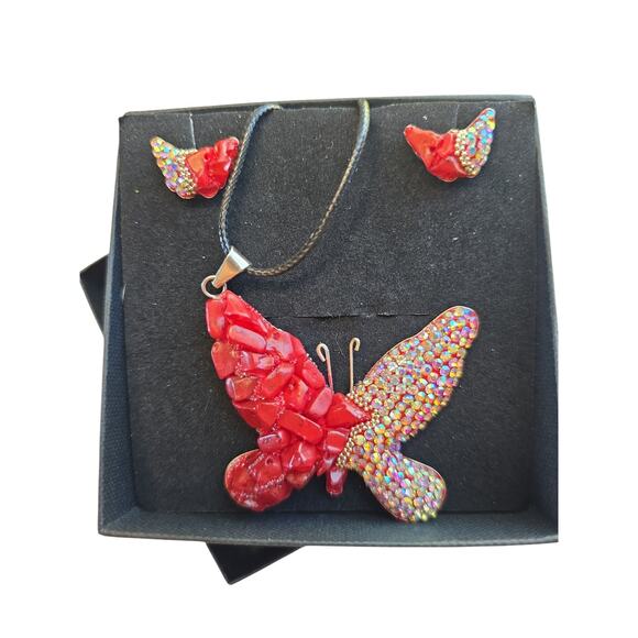 Rubylishious 
Silver set of earrings and pendant red jasper butterfly shape with - Picture 2 of 2